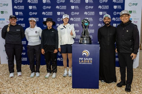 فريق سومي لي يتوج بلقب بطولة صندوق الاستثمارات العامة للسيدات وجينوثيتيكول تتصدر الفردي فريق سومي لي يتوج بلقب بطولة صندوق الاستثمارات العامة للسيدات وجينوثيتيكول تتصدر الفردي